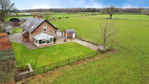 Photo 16- click for photo gallery